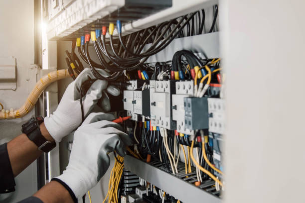 Best Affordable Electrician  in Oak Park Heights, MN